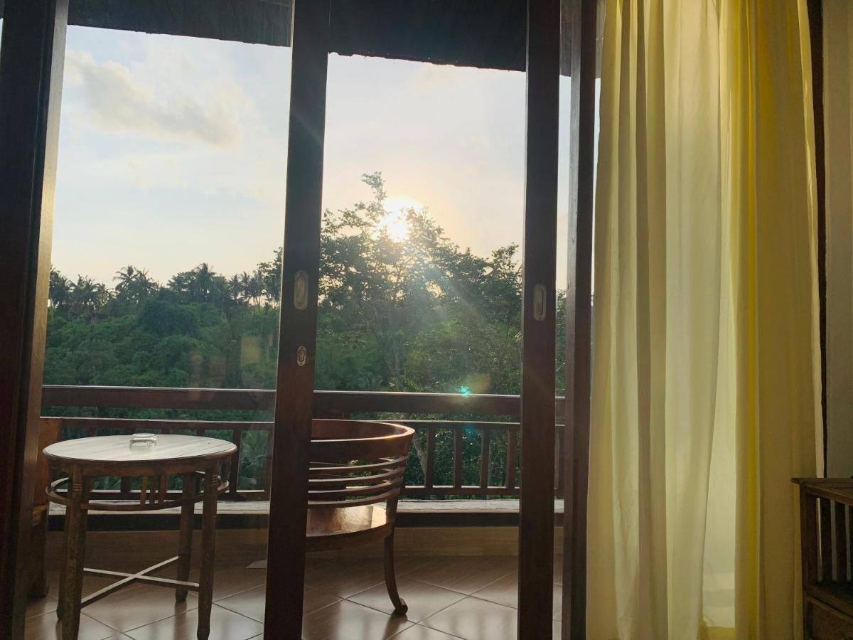 D'Tepi Ubud House Extérieur photo