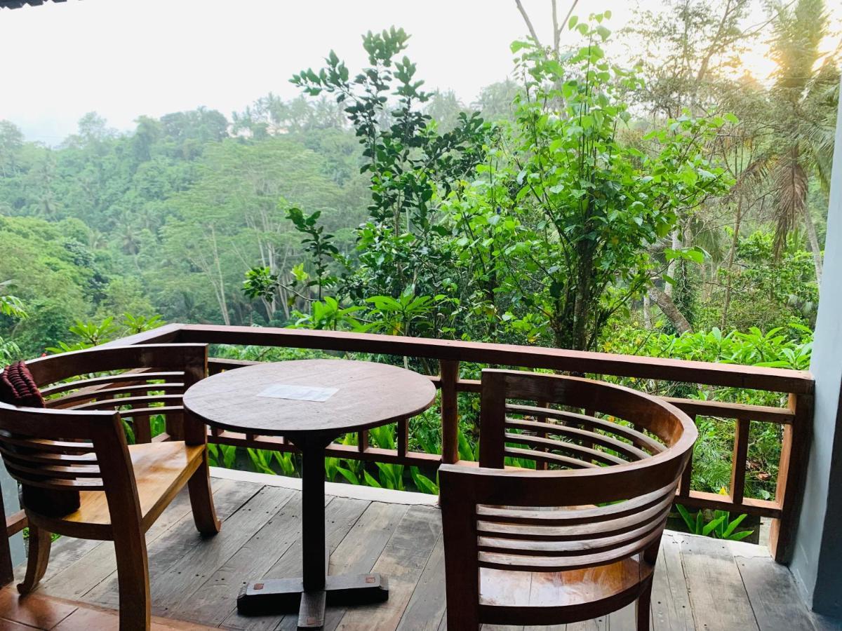 D'Tepi Ubud House Extérieur photo