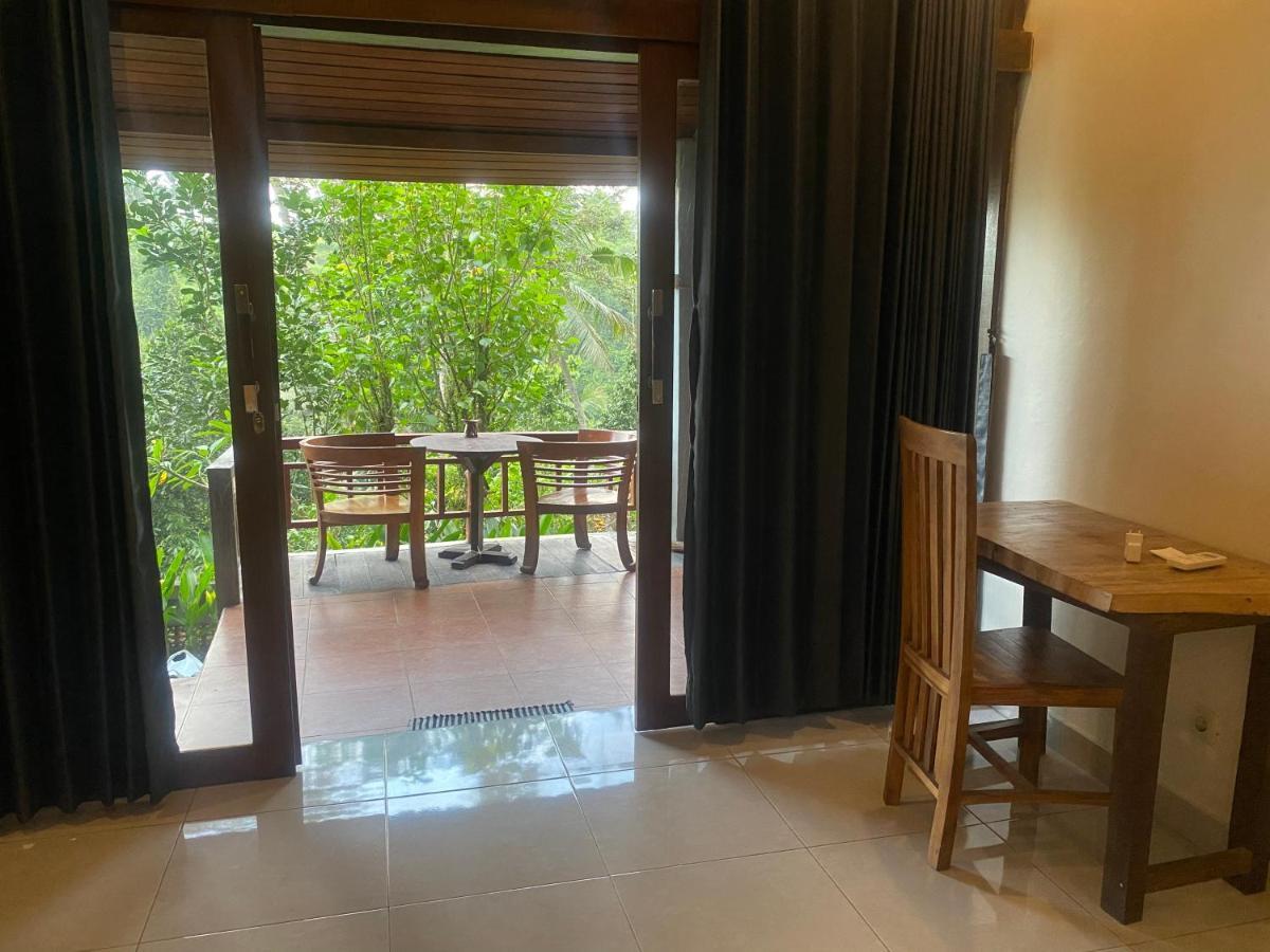 D'Tepi Ubud House Extérieur photo
